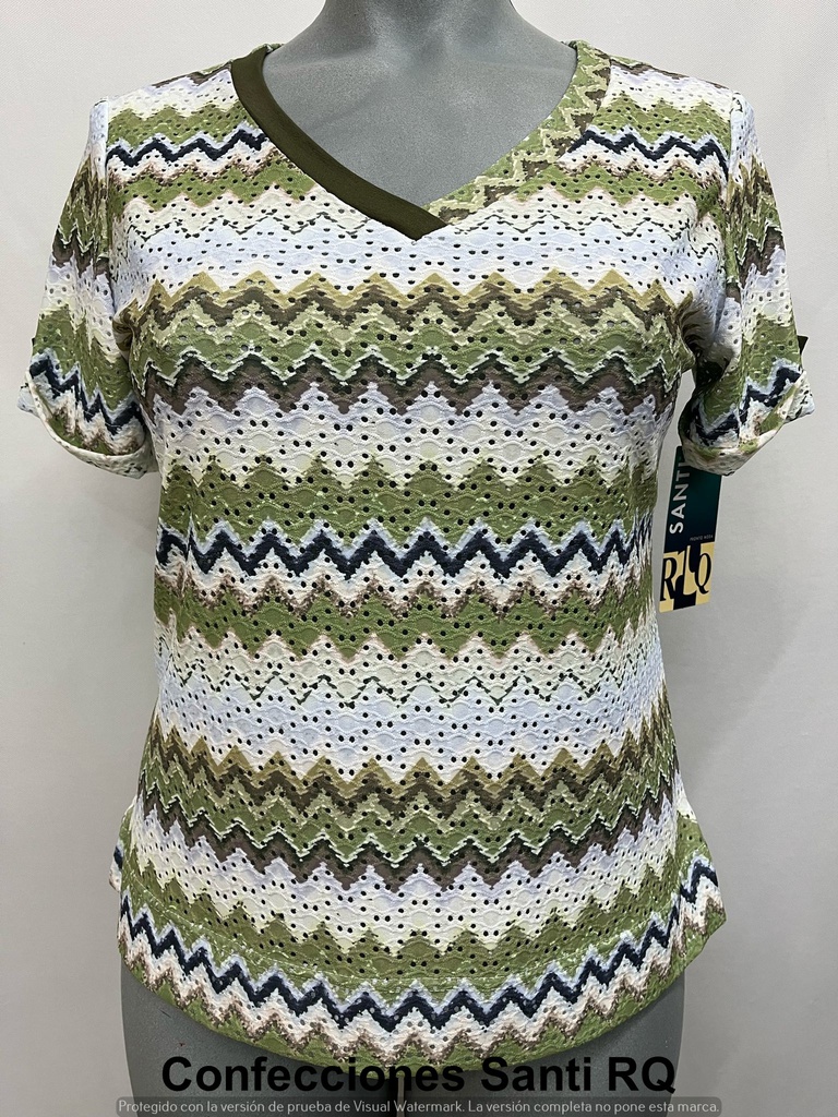 camiseta escote pico manga vuelta