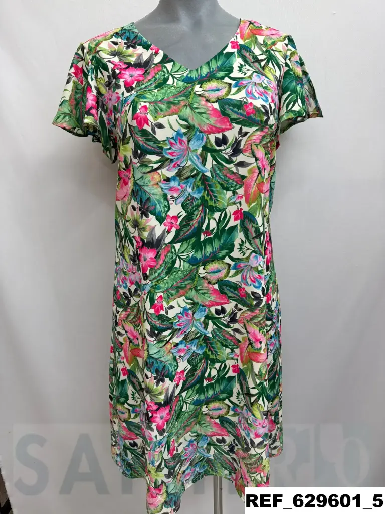 vestido evase estampado
