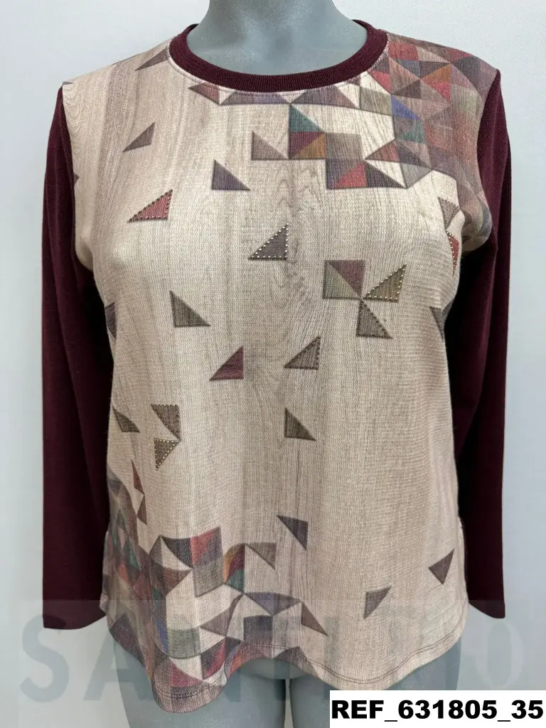 camiseta TRIANGULOS