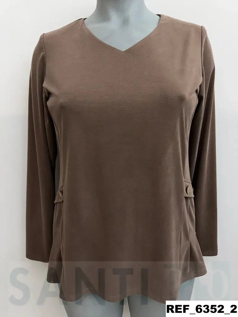 camiseta costadillos dos botones 
