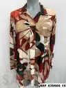 camiseta pliegues cuello