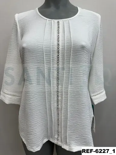 [622700] blusa media espalda bordada