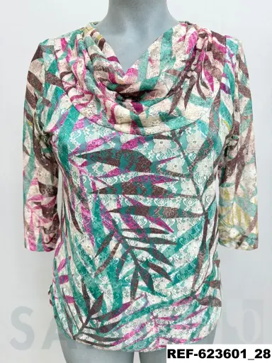 [623601] camiseta cuello drapeado  blonda