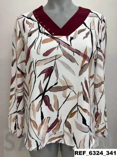 [632400] blusa escote liso tachas